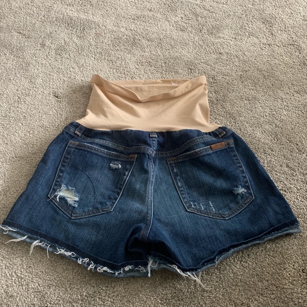 Joes maternity shorts size 26